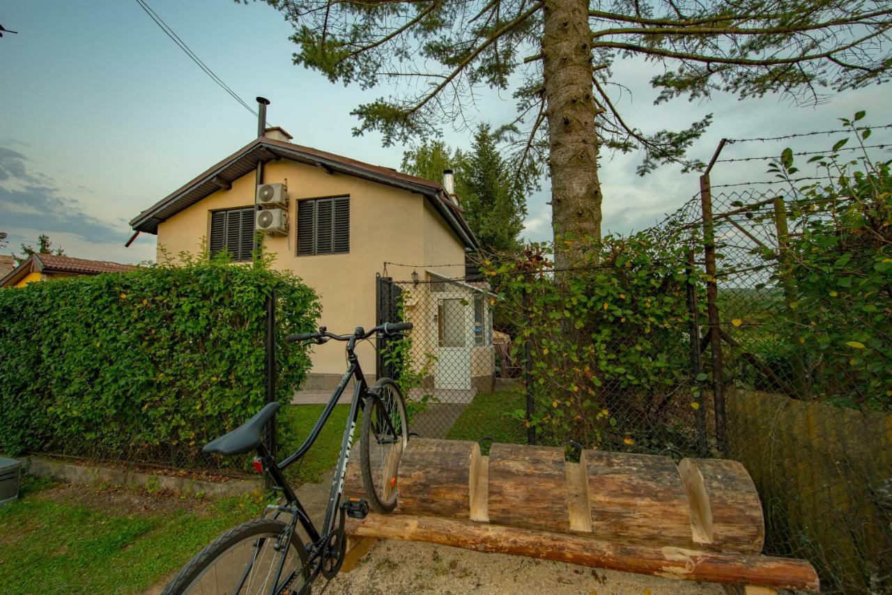 Къща за гости Вила Теkето I Family Guest House Villa Teketo Nikolovo Екстериор снимка